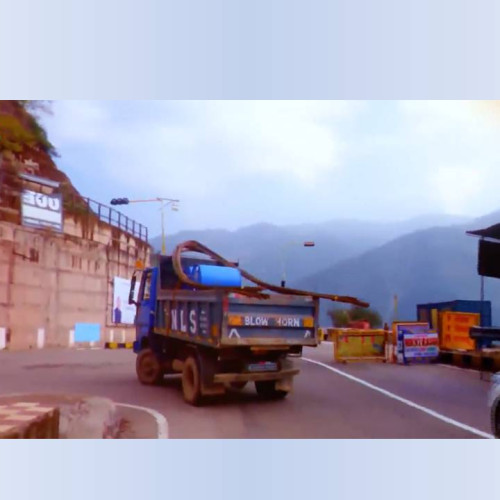 Protruding Cargo
